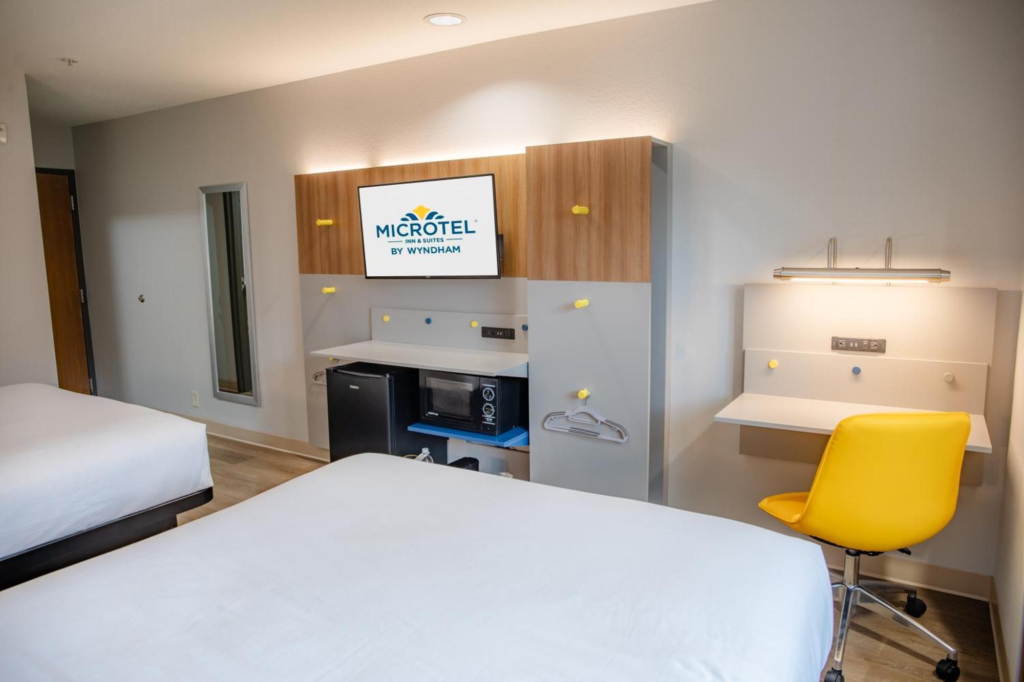Microtel Inn & Suites By Wyndham Kingsland Naval Base I-95 Екстер'єр фото