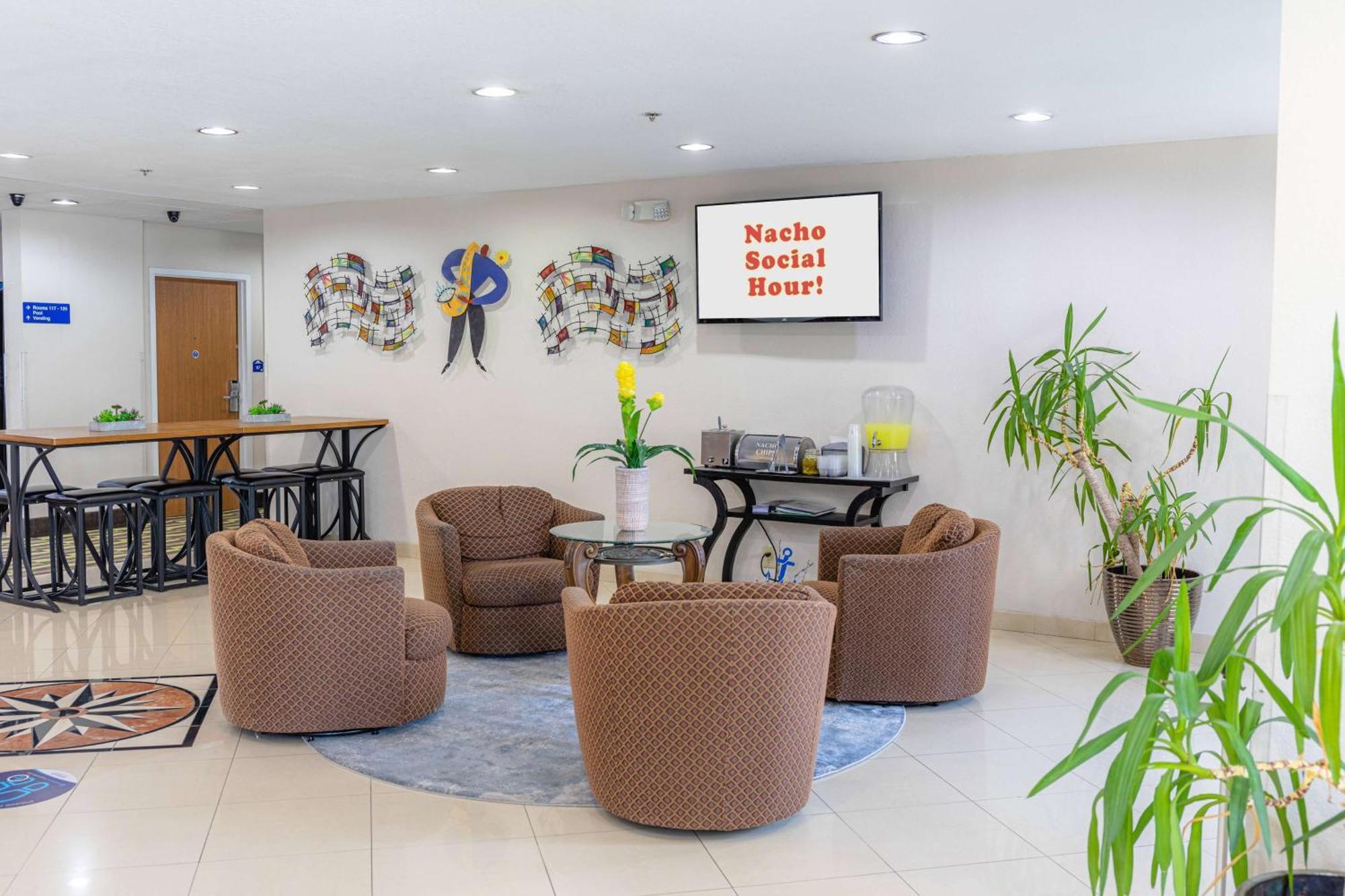 Microtel Inn & Suites By Wyndham Kingsland Naval Base I-95 Екстер'єр фото