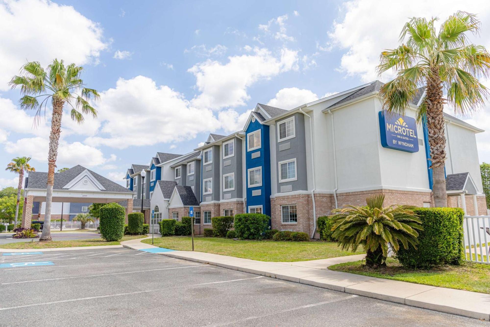 Microtel Inn & Suites By Wyndham Kingsland Naval Base I-95 Екстер'єр фото